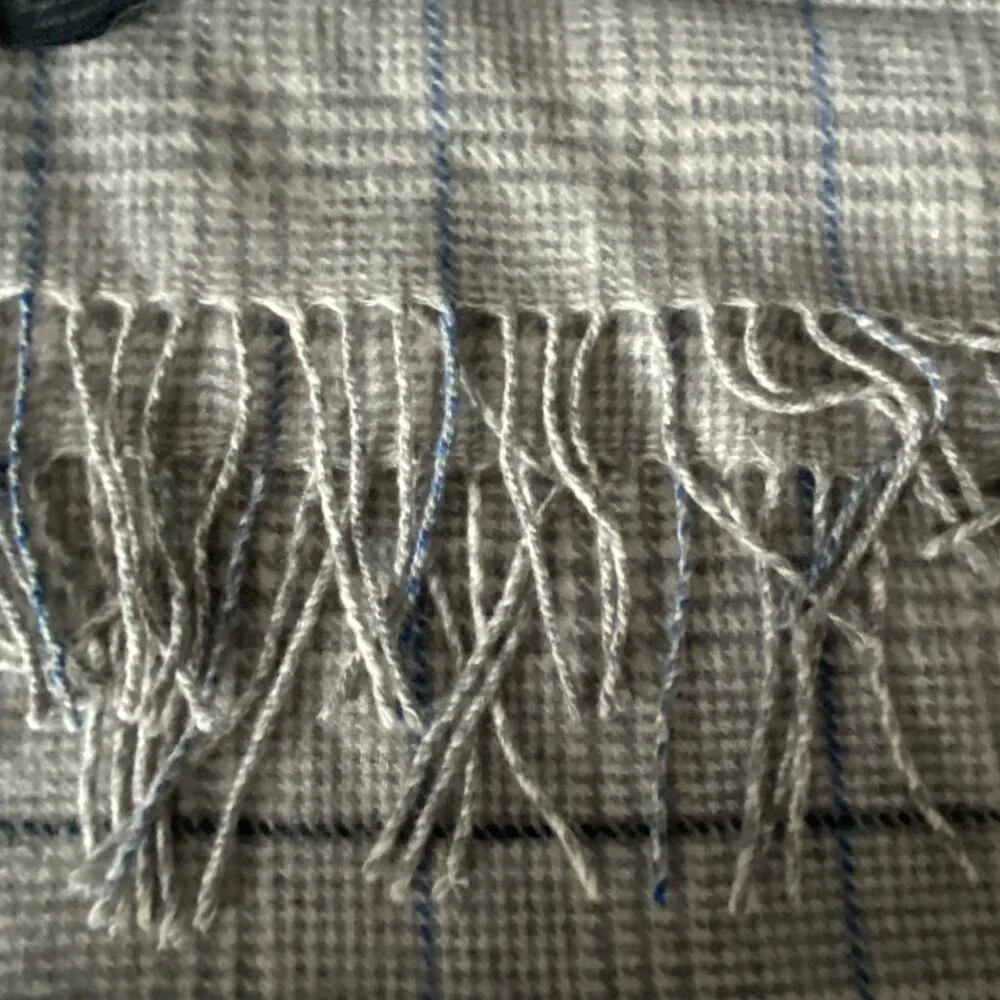 Enya Mantavani Grey Cashmere Plaid Heritage Gorpcore Preppy Fringe Scarf 66